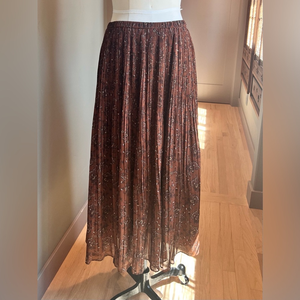 Uniqlo Brown Pleated Maxi Skirt